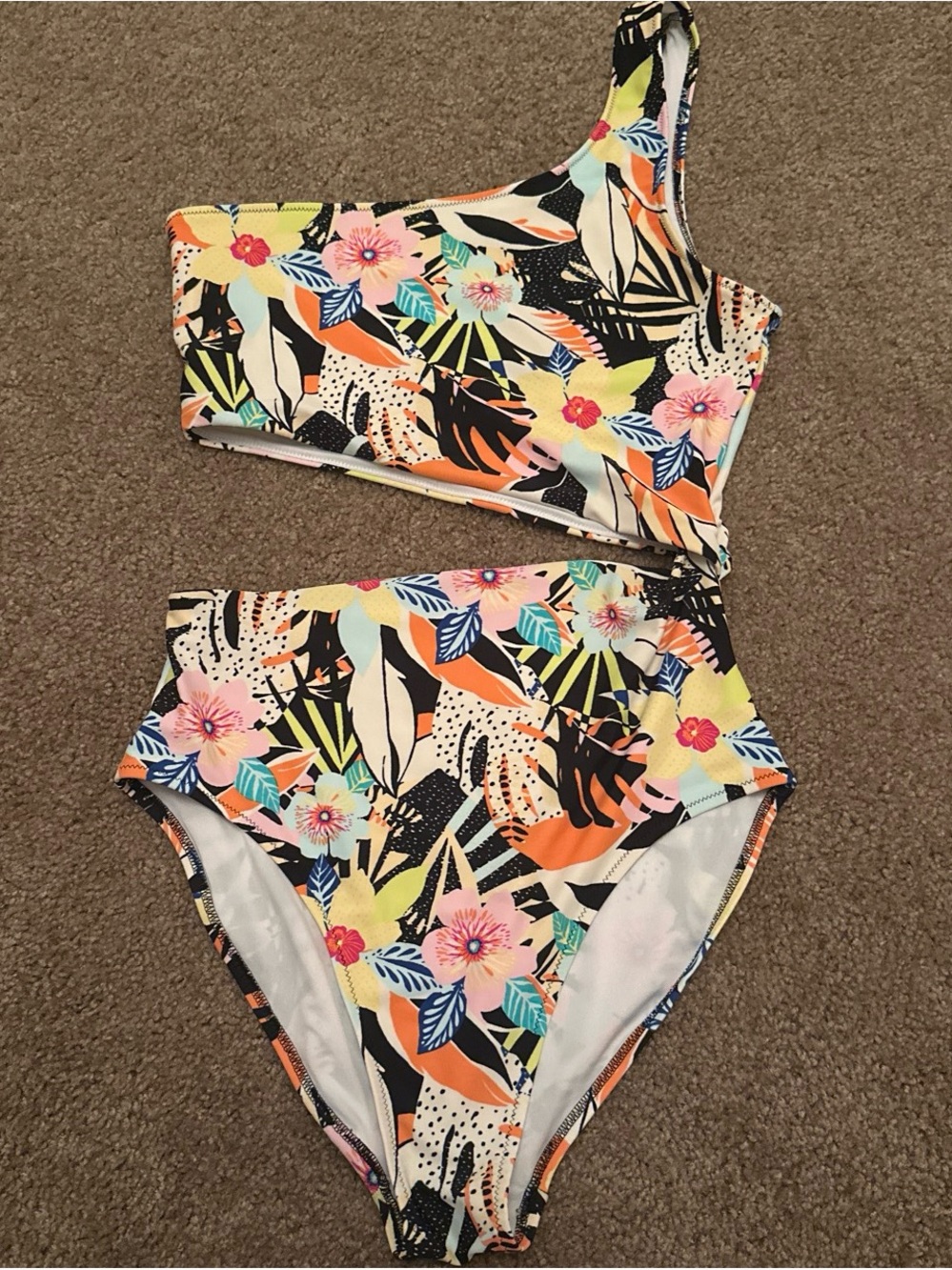 Women's Old Navy Floral One-Shoulder Swimsuit size Medium